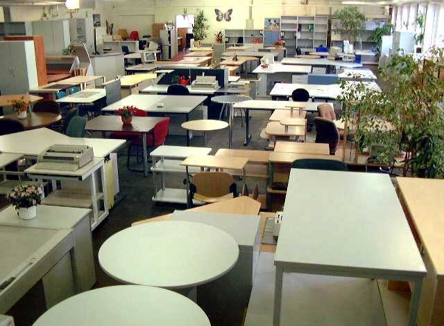 Büromöbel neu und gebraucht sofort lieferbar · Büro, Geschäft